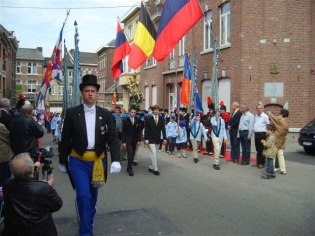 haie d'honneur des Francs Arquebusiers pour les Arbal�triers
